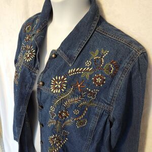 Dressbarn Women's 1X Denim Shirt Jacket Embroidered Neutral Florals Shacket READ